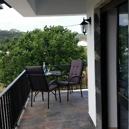 Bb Silvercoast Casa Flores Panzió